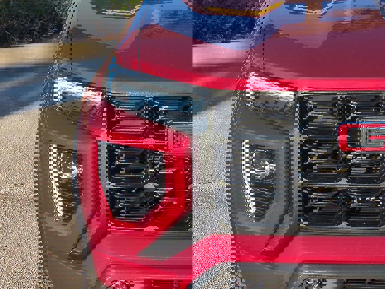 Used 2024 GMC Canyon Elevation w/ Convenience Package image 9