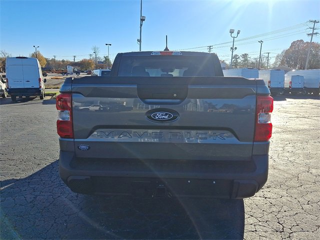 New 2025 Ford Maverick XL image 6