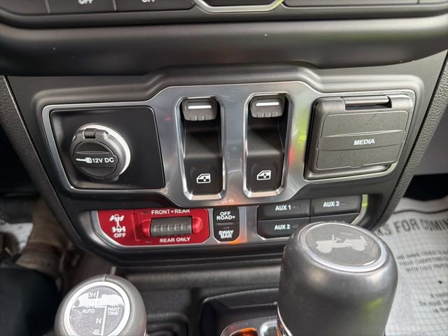 Used 2023 Jeep Wrangler Rubicon w/ LED Lighting Group image 19