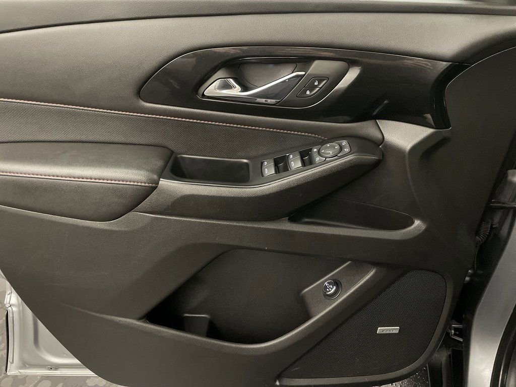 Used 2023 Chevrolet Traverse RS w/ LPO, Floor Liner Package image 17