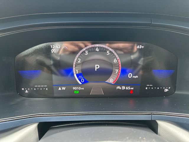 Certified 2024 Volkswagen Taos SE w/ Panoramic Sunroof Package AWD/4WD image 22