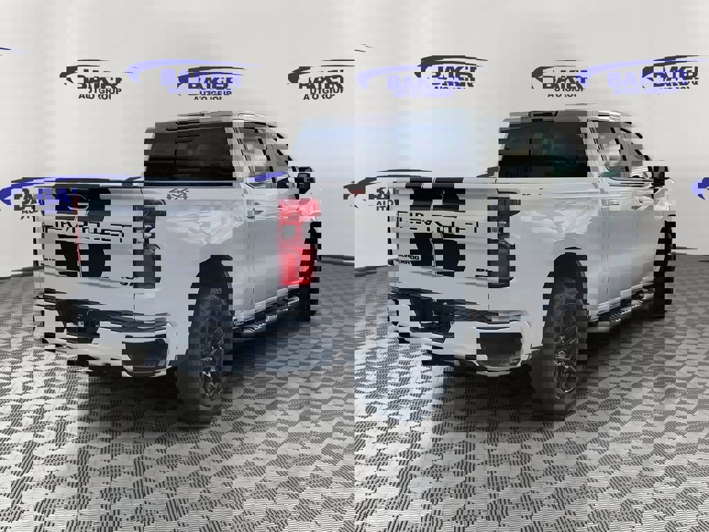 New 2026 Chevrolet Silverado 1500 RST w/ Rally Edition AWD/4WD image 2