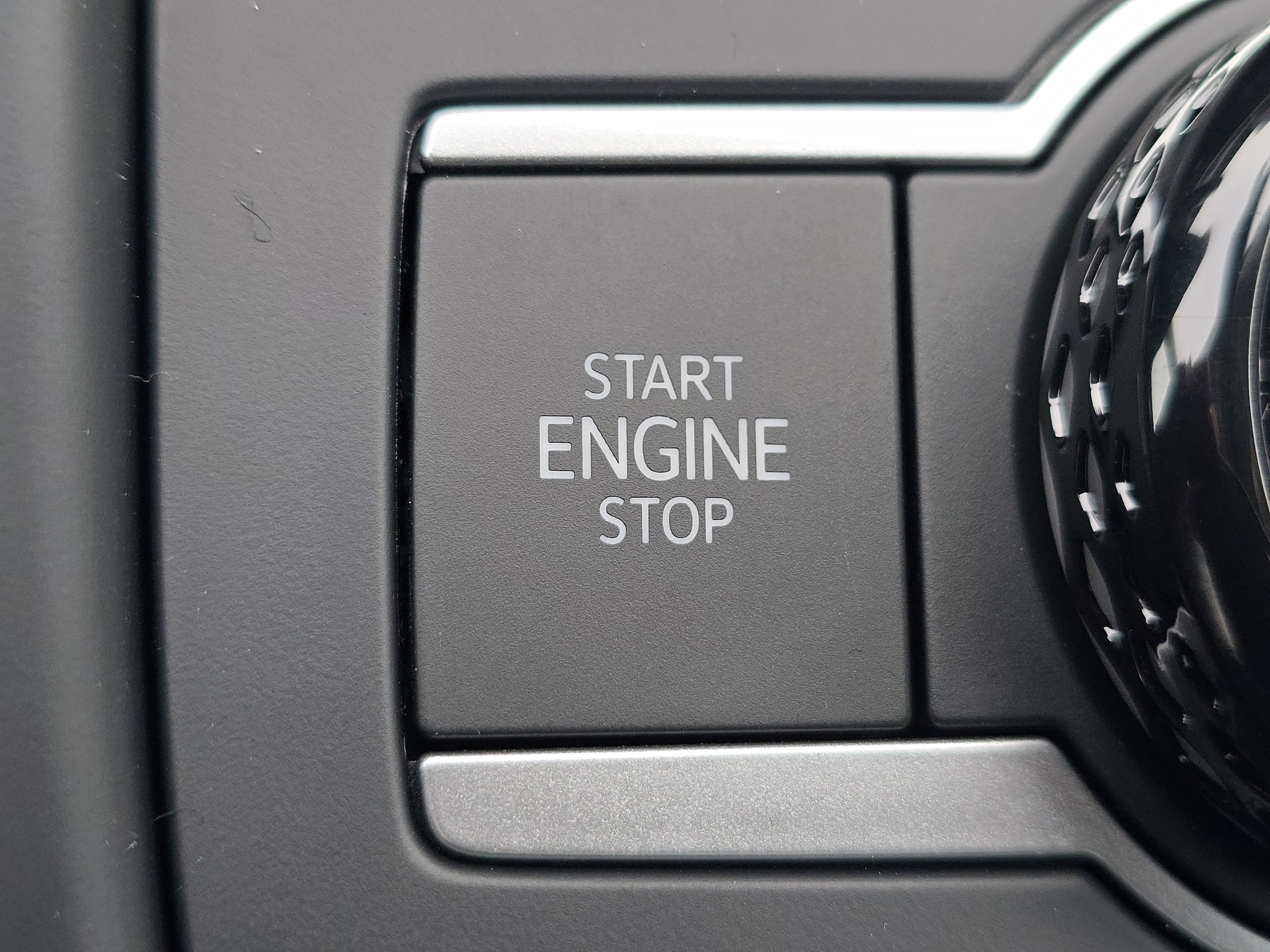 New 2026 Volkswagen Tiguan SE image 24