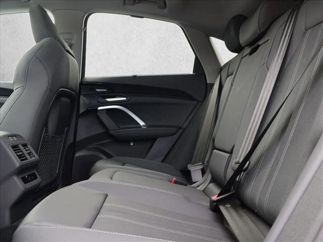 New 2025 Audi Q5 Premium Plus image 17
