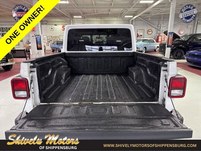 Certified 2021 Jeep Gladiator Overland AWD/4WD image 30