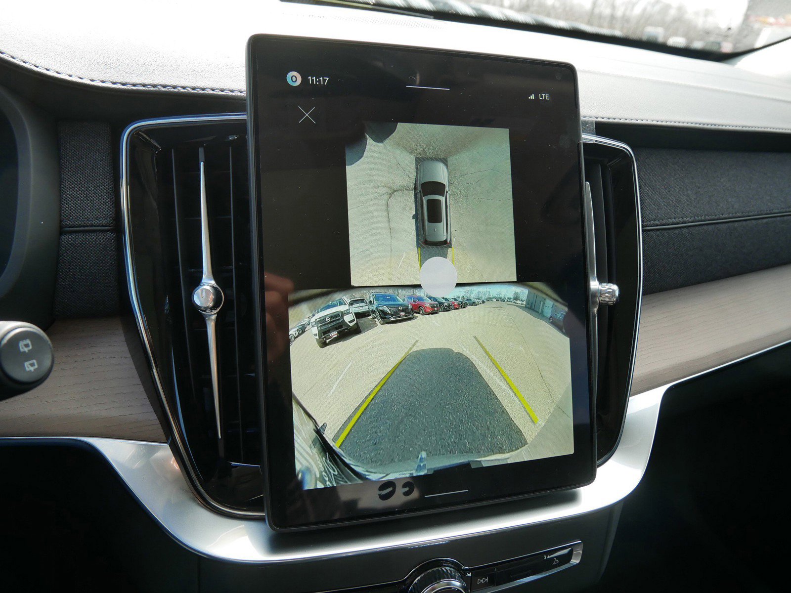 New 2026 Volvo XC90 B6 Plus image 10