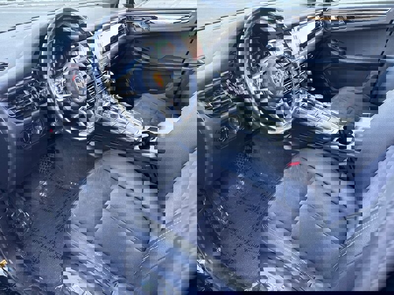 Used 2019 Porsche Macan image 12