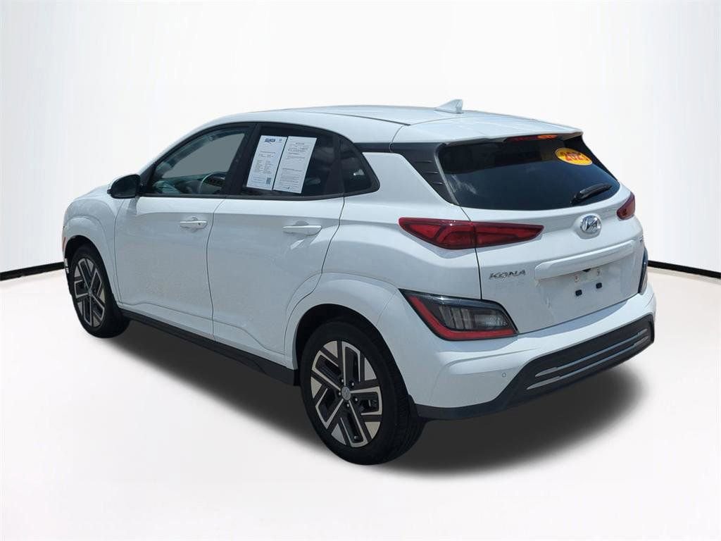 Used 2023 Hyundai Kona Limited w/ Cargo Package FWD image 7