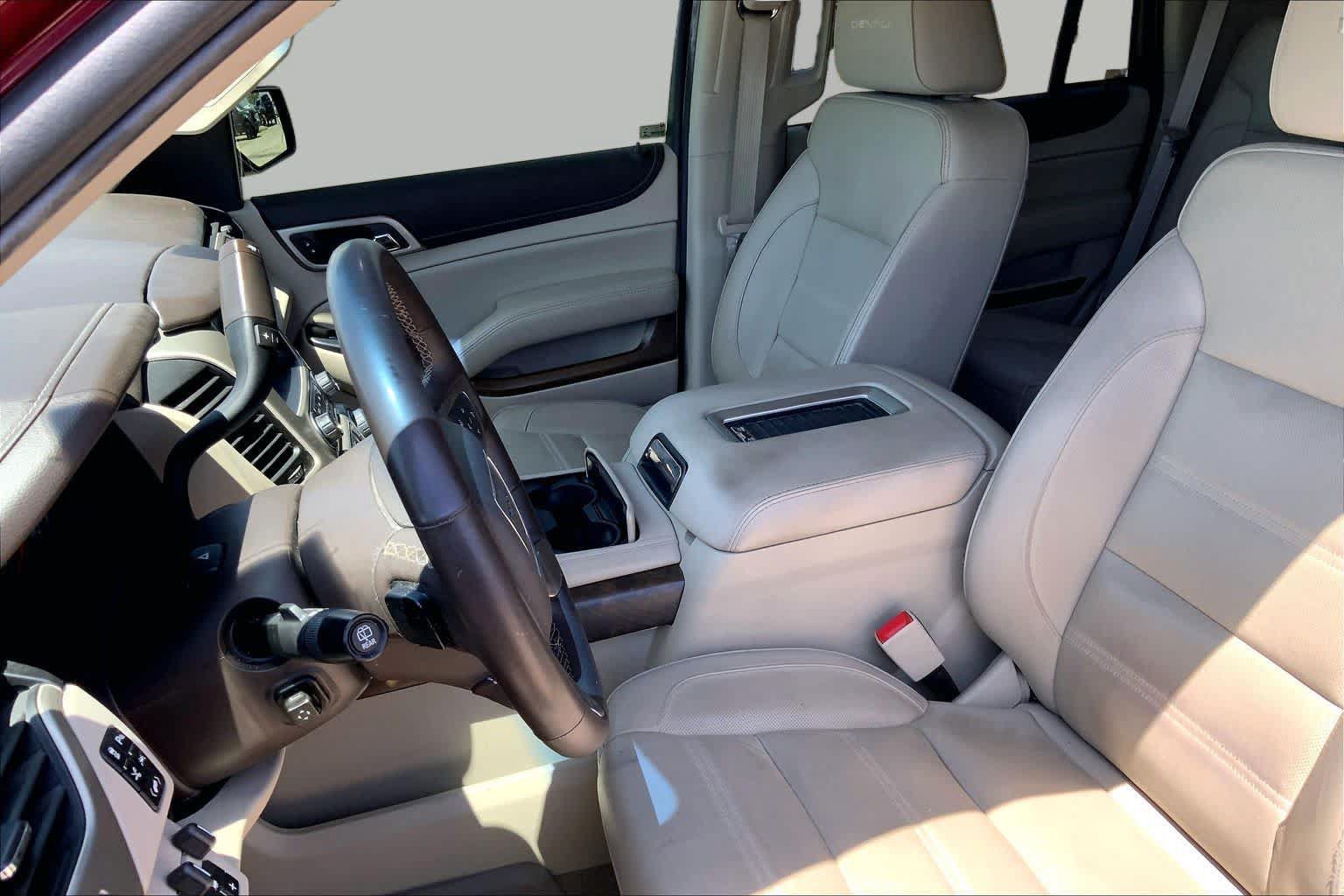 Used 2018 GMC Yukon Denali w/ Denali Ultimate Package AWD/4WD image 8