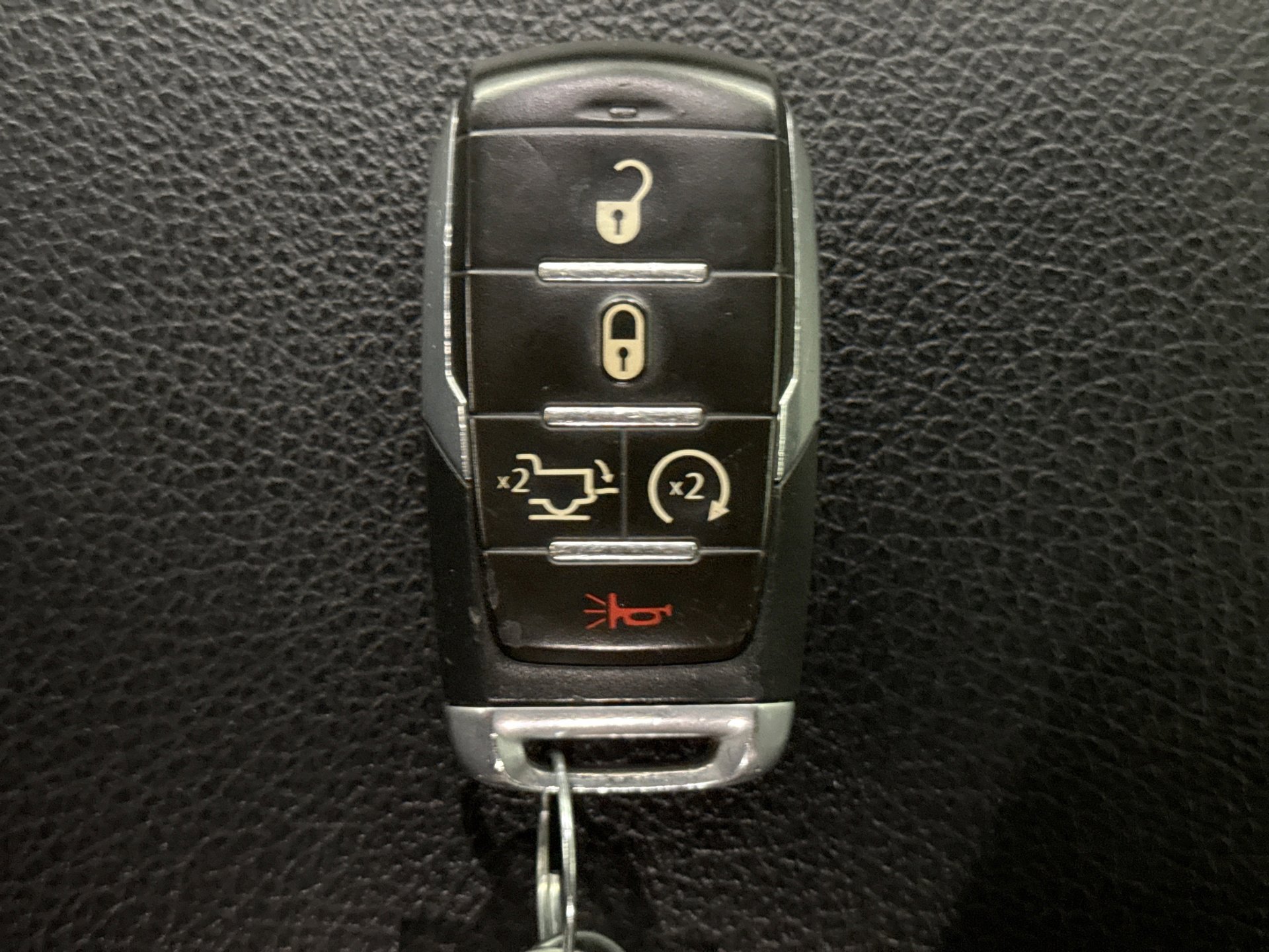 Used 2021 RAM 1500 Laramie w/ Sport Appearance Package AWD/4WD image 10