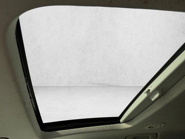 Used 2021 Chevrolet Traverse RS w/ LPO, Floor Liner Package AWD/4WD image 13