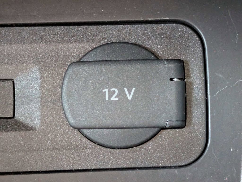 Used 2023 Volkswagen Atlas SE image 32