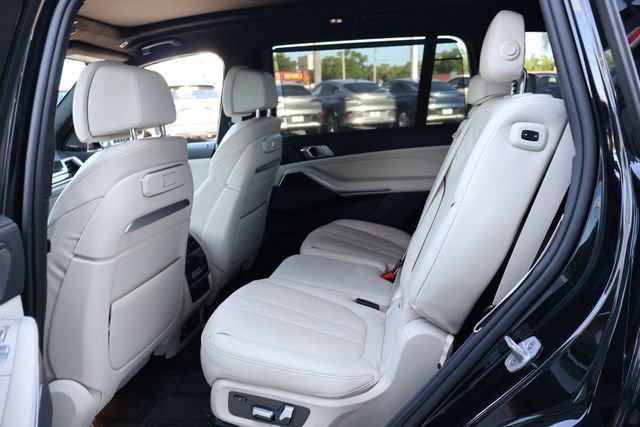 Used 2025 BMW X7 xDrive40i w/ Executive Package AWD/4WD image 15