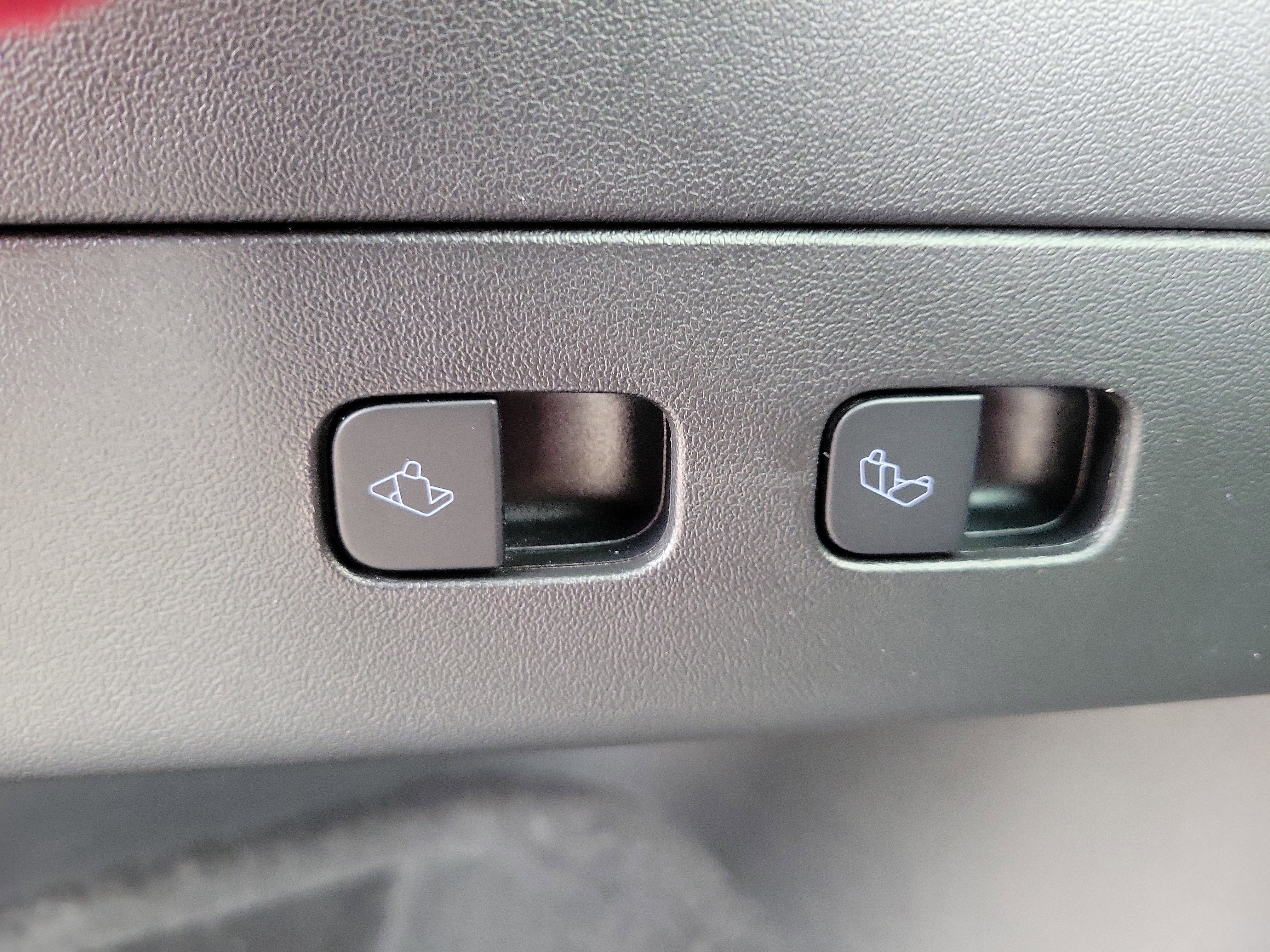 Used 2022 Tesla Model Y Performance image 8