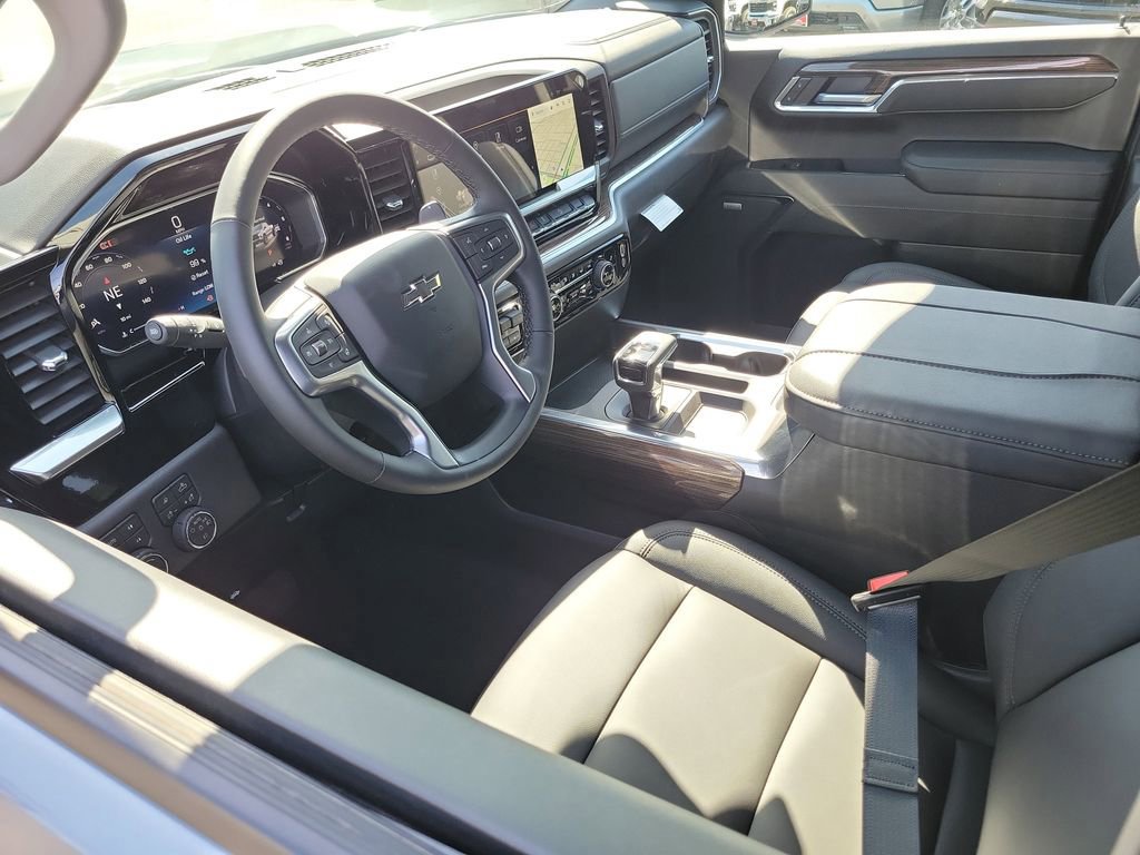 New 2026 Chevrolet Silverado 1500 LT Trail Boss w/ Safety Package AWD/4WD image 3