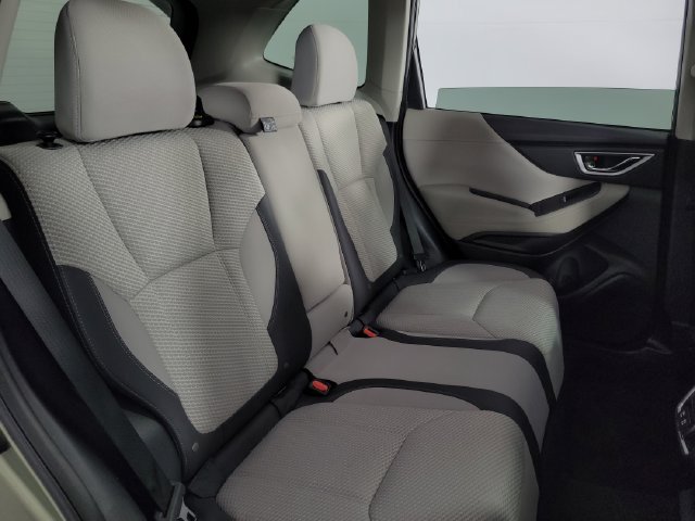 Used 2019 Subaru Forester Premium w/ All-Weather Package AWD/4WD image 17