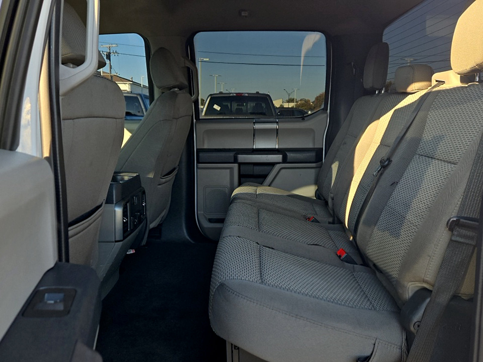 Used 2022 Ford F250 XLT w/ XLT Premium Package AWD/4WD image 21