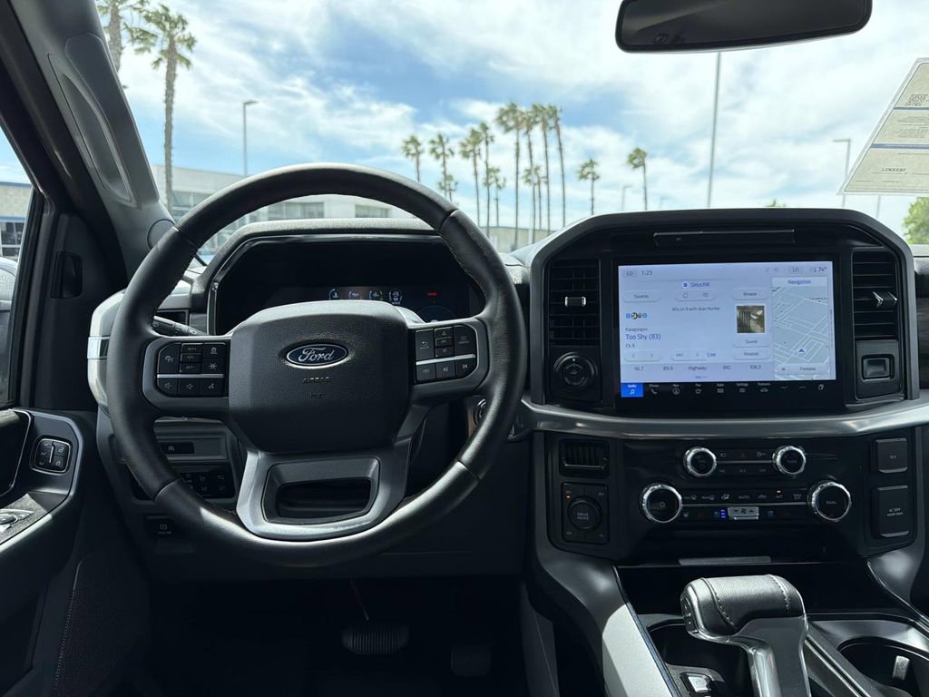 Used 2025 Ford F150 Lariat w/ Equipment Group 501A Mid image 11