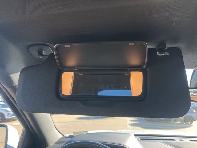 Used 2022 Chevrolet Suburban High Country image 33