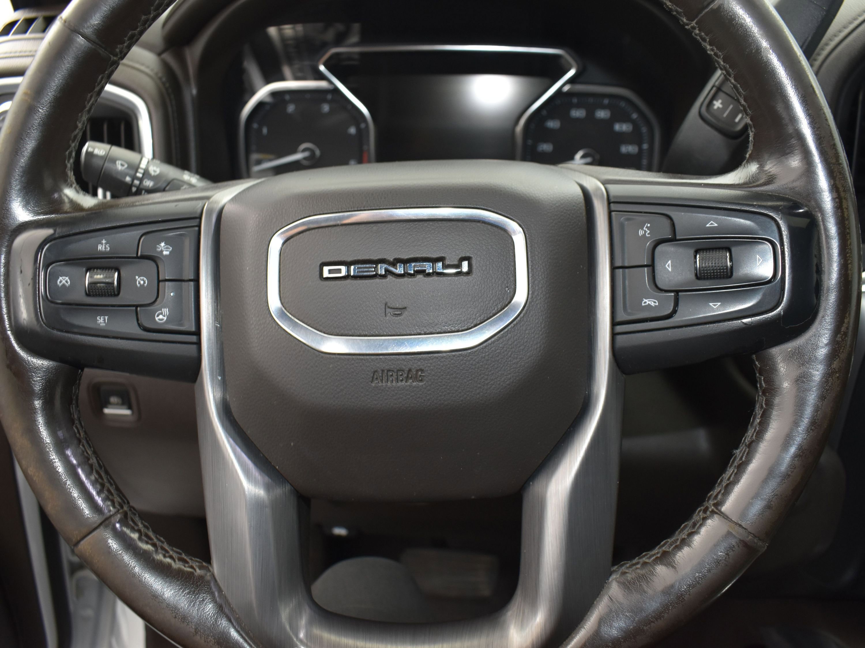 Used 2021 GMC Sierra 2500 Denali w/ Denali Ultimate Package image 16