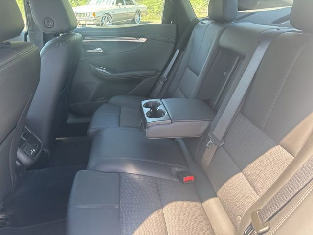 Used 2020 Chevrolet Impala LT w/ LT Convenience Package FWD image 11