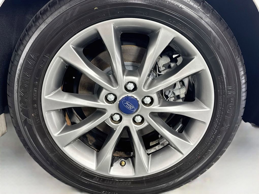 Used 2017 Ford Fusion SE w/ Fusion SE Technology Package image 33