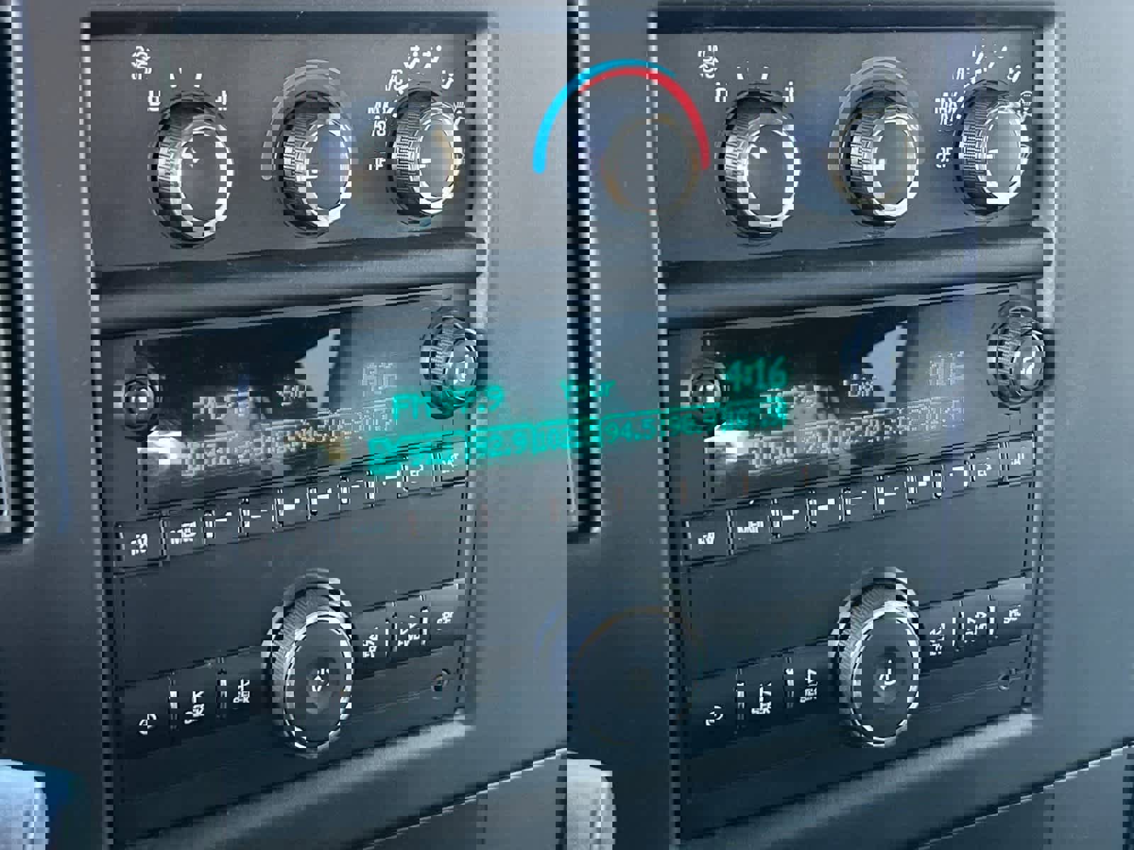 Used 2017 Chevrolet Express 3500 LT w/ LT Preferred Equipment Group image 20