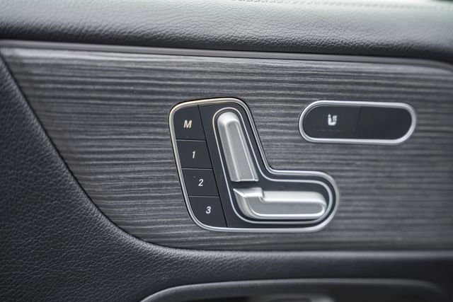 Certified 2023 Mercedes-Benz GLB 250 4MATIC image 35