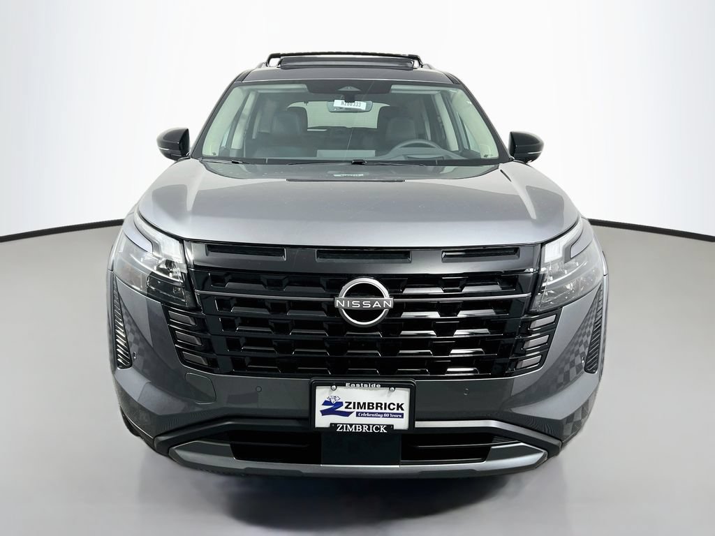 New 2026 Nissan Pathfinder Platinum AWD/4WD image 2