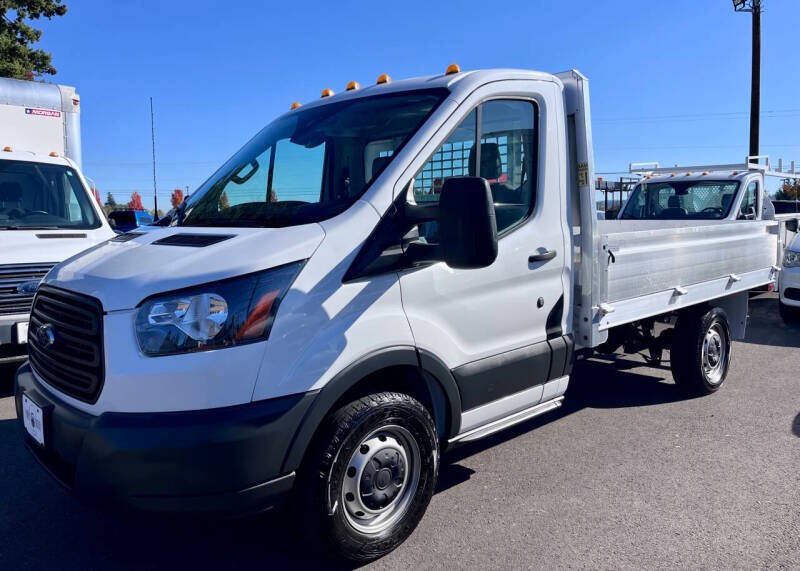 Used 2018 Ford Transit 250 138 RWD image 6