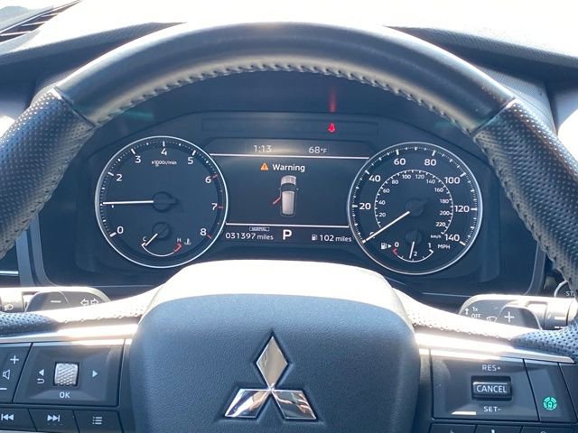 Used 2024 Mitsubishi Outlander SE Black Edition image 9