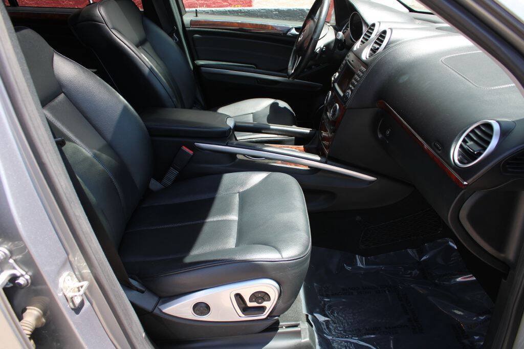 Used 2012 Mercedes-Benz GL 450 4MATIC image 13