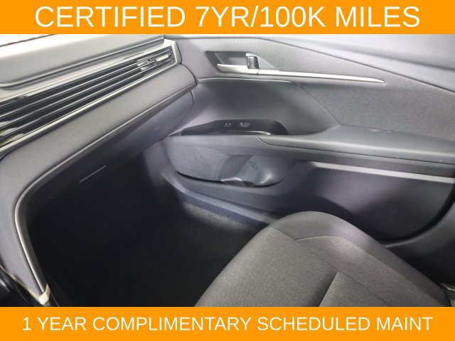 Used 2025 Toyota Camry LE FWD image 18