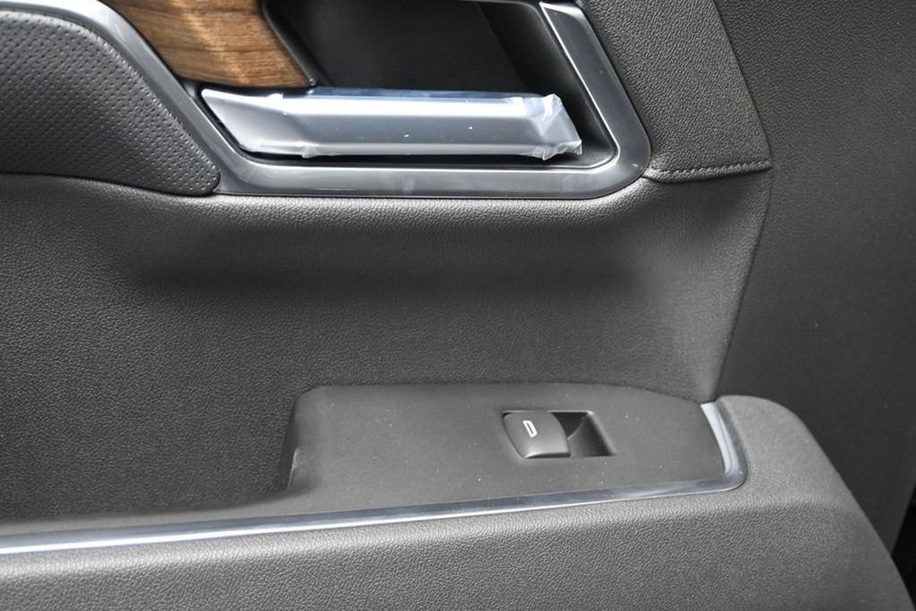 New 2025 Chevrolet Silverado 1500 High Country w/ Midnight Edition AWD/4WD image 28