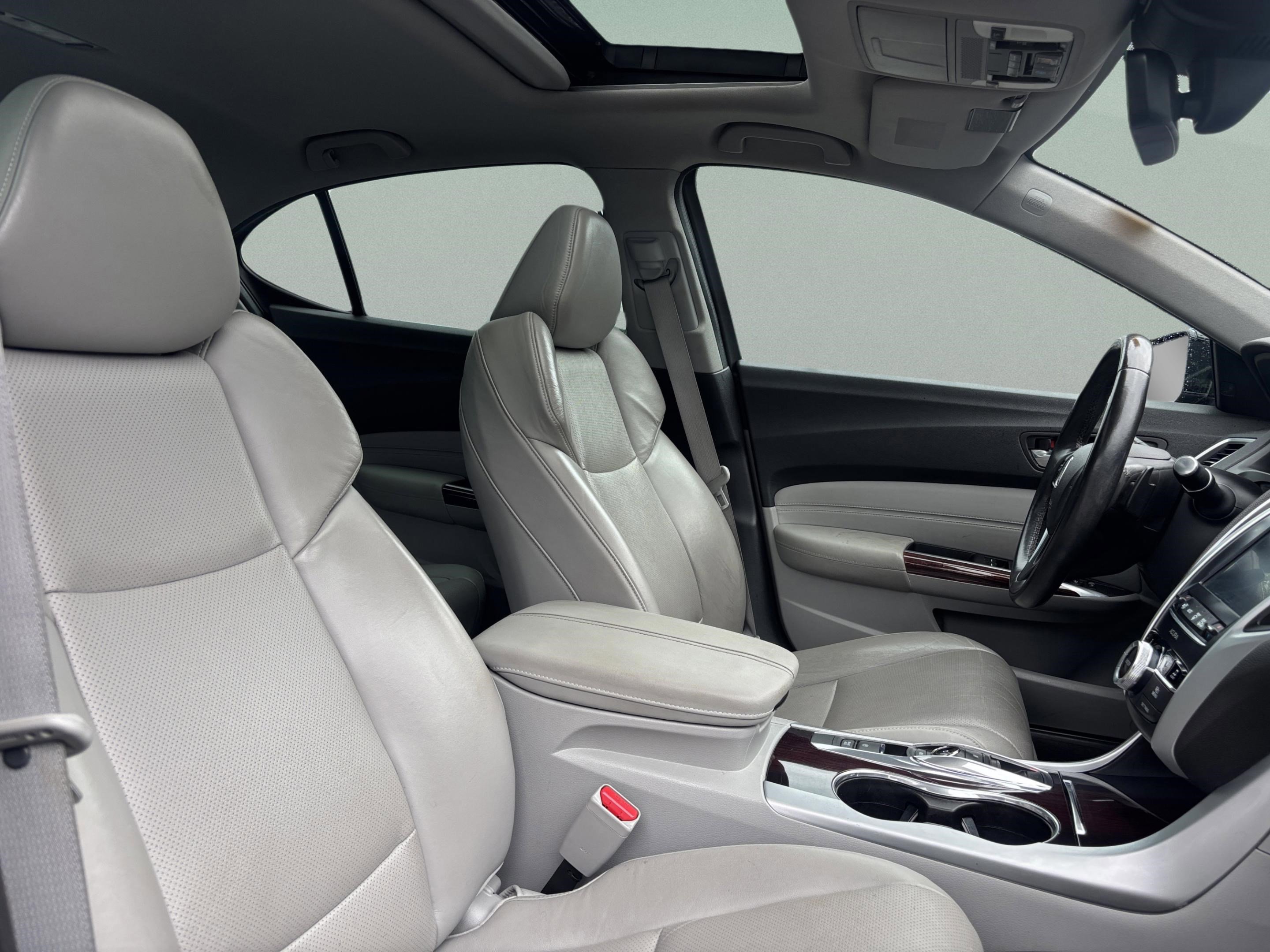 Used 2017 Acura TLX V6 w/ Technology Package FWD image 10