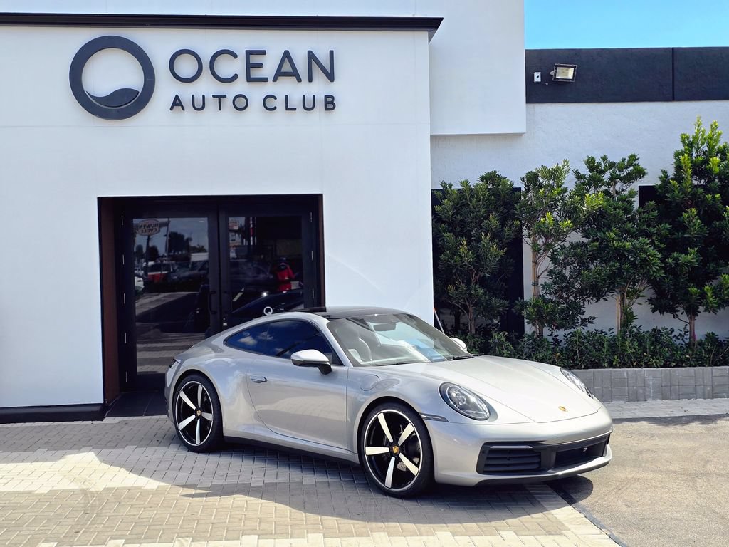 Used 2023 Porsche 911 Carrera w/ Premium Package RWD image 2