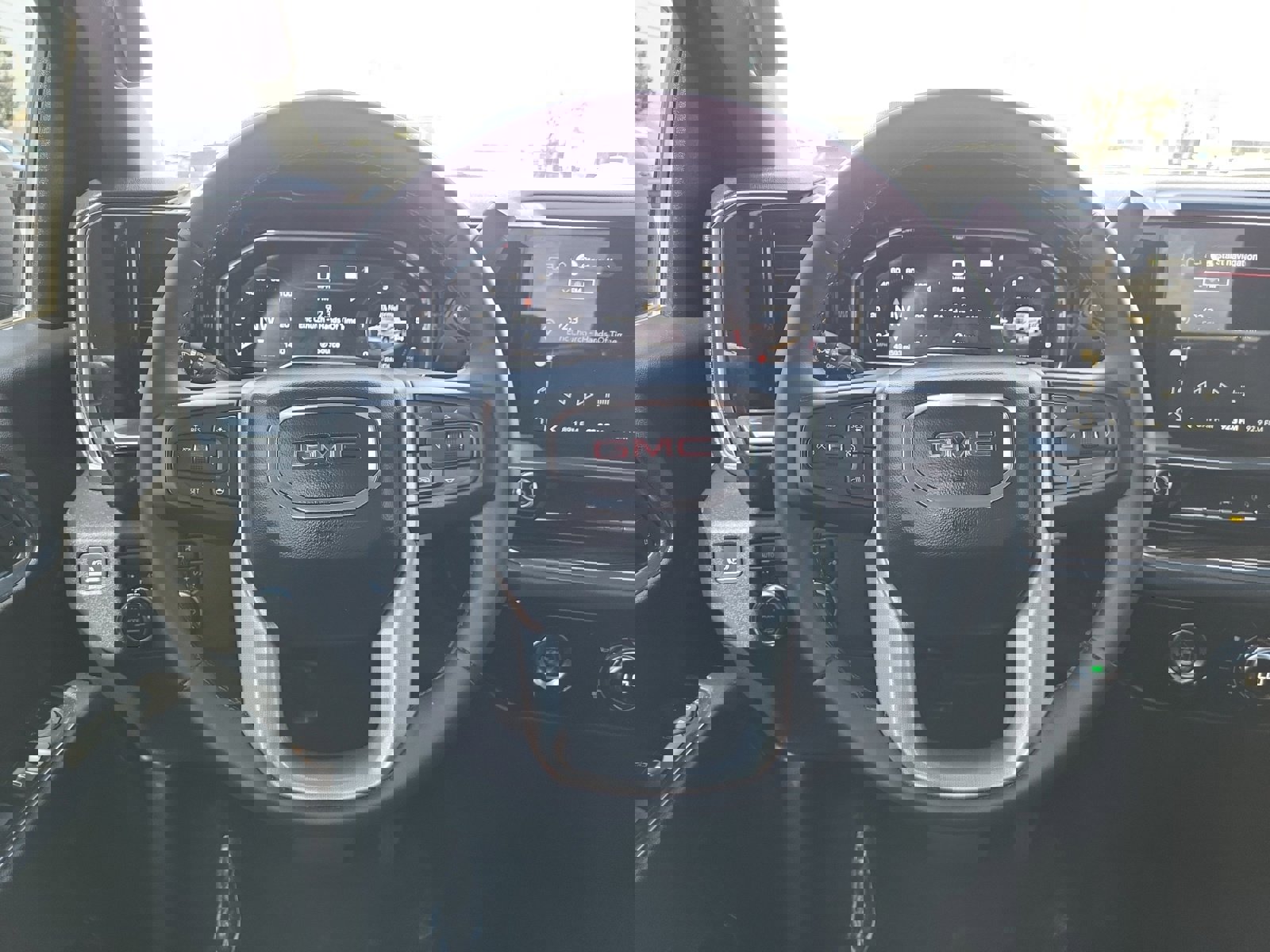 Used 2023 GMC Sierra 1500 SLE image 10