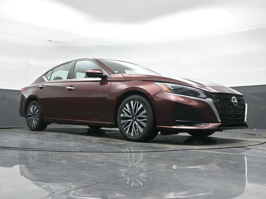 Used 2023 Nissan Altima 2.5 SV image 47