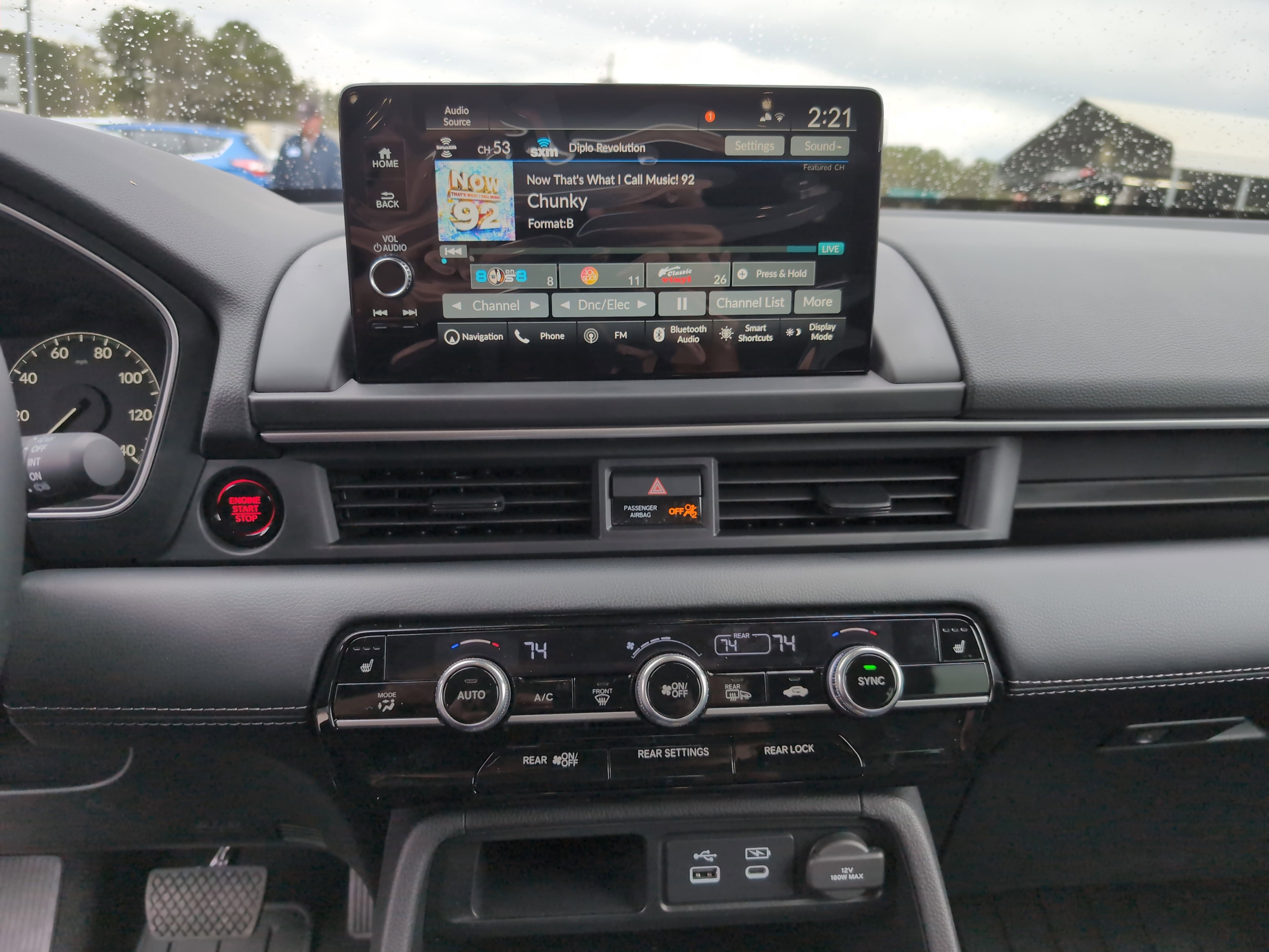 Certified 2025 Honda Pilot Touring image 28