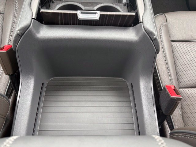 Used 2022 GMC Yukon Denali AWD/4WD image 36