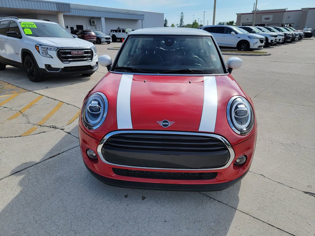 Used 2021 MINI Cooper 2-Door Hardtop w/ Storage Package FWD image 8