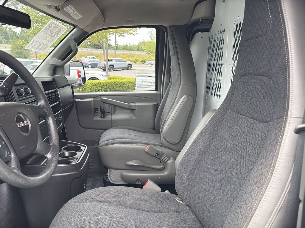 Certified 2018 GMC Savana 2500 w/ Driver Convenience Package RWD image 18
