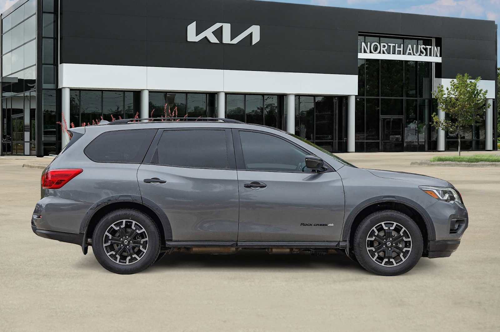 Used 2020 Nissan Pathfinder SV w/ Rock Creek Edition image 7