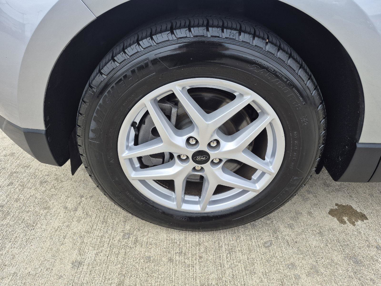 Certified 2024 Ford Edge SEL image 27