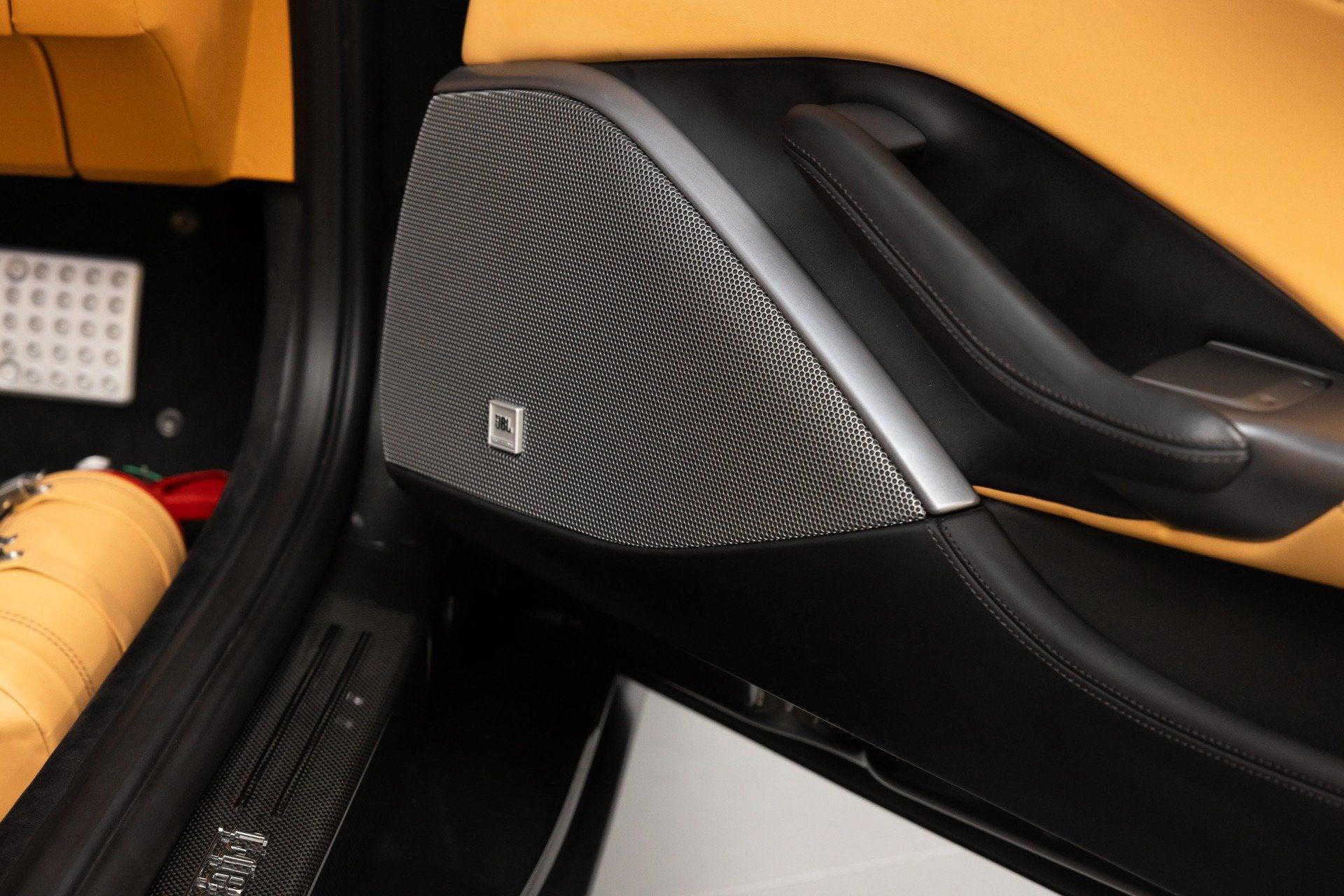 Used 2019 Ferrari Portofino RWD image 68