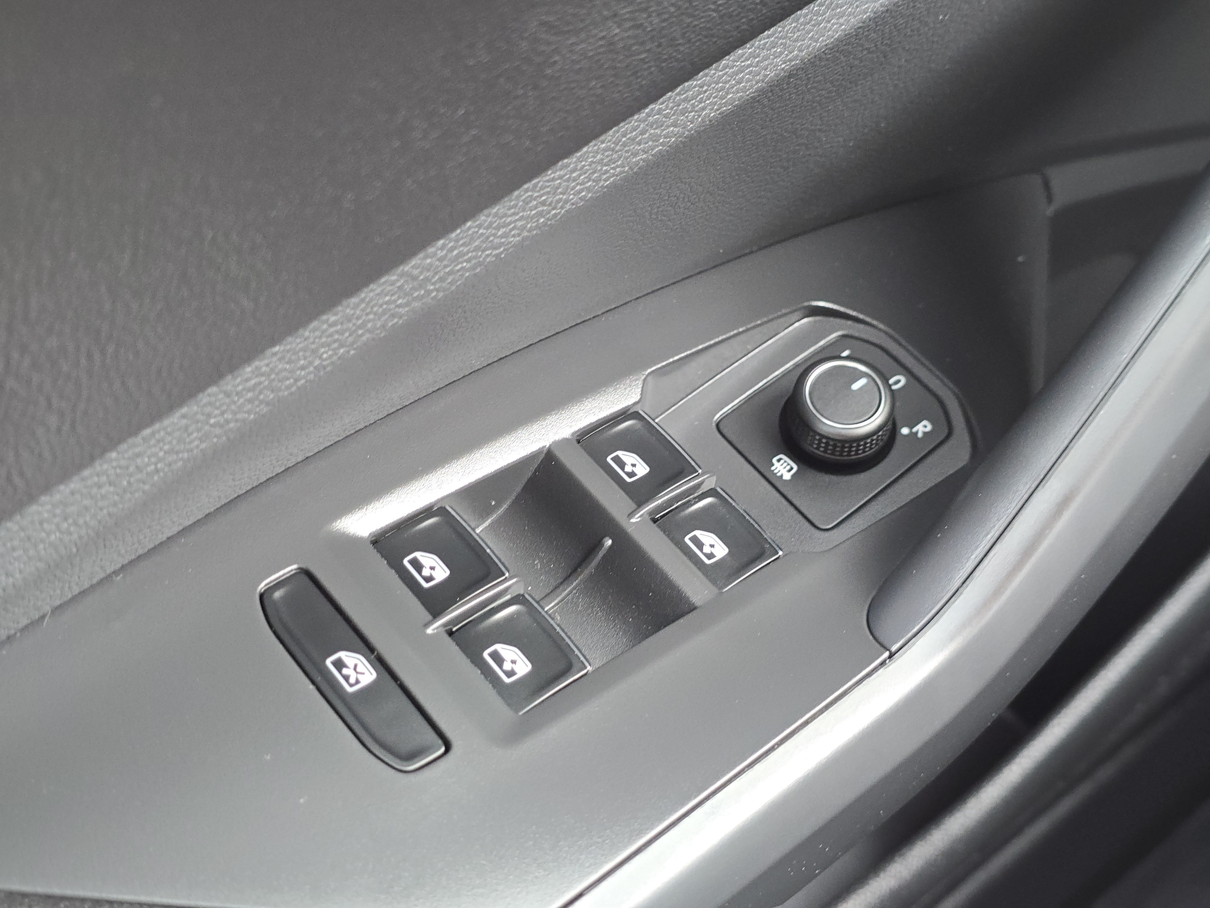 New 2026 Volkswagen Jetta Sport FWD image 24