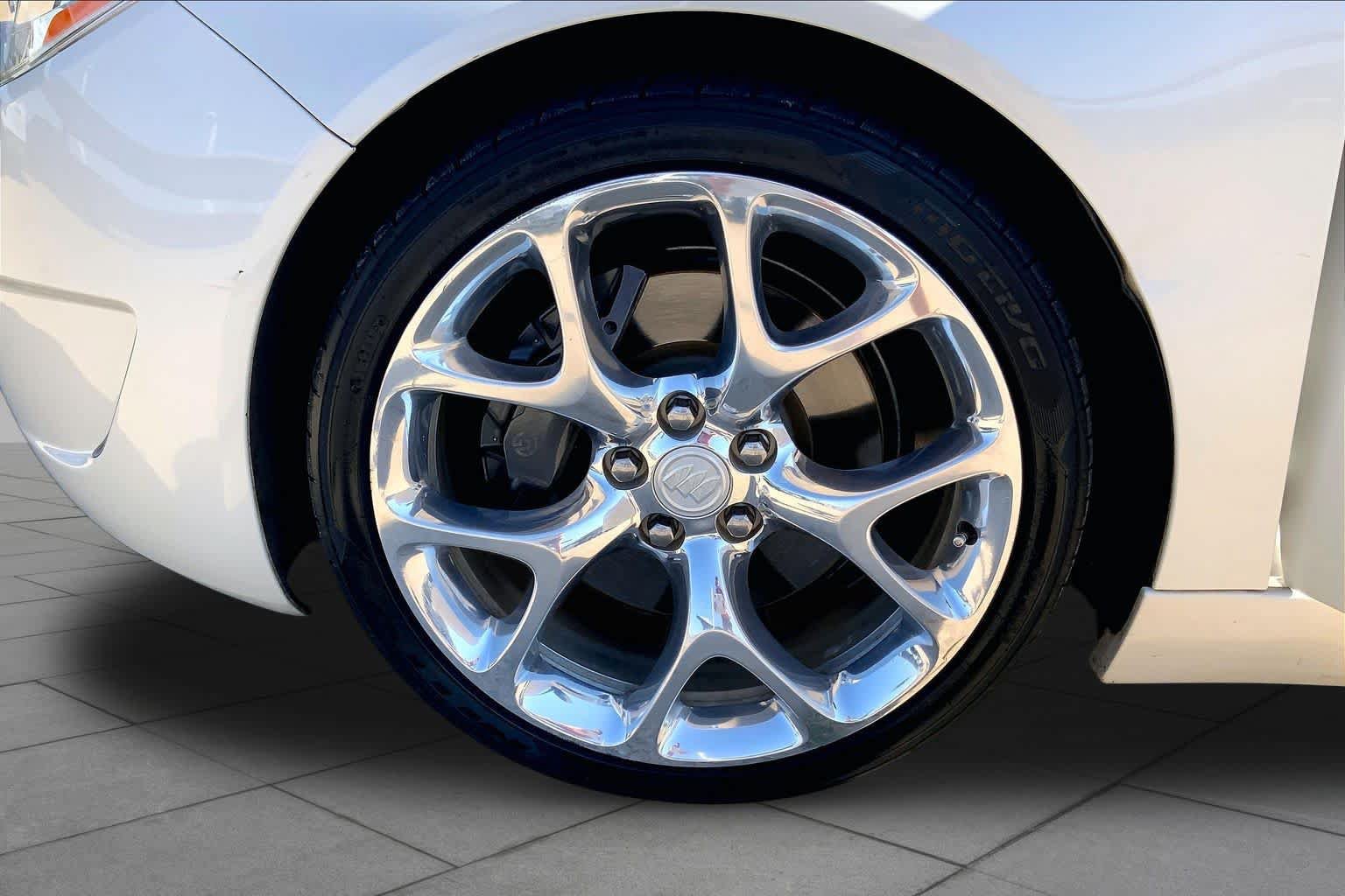 Used 2014 Buick Regal GS FWD image 10
