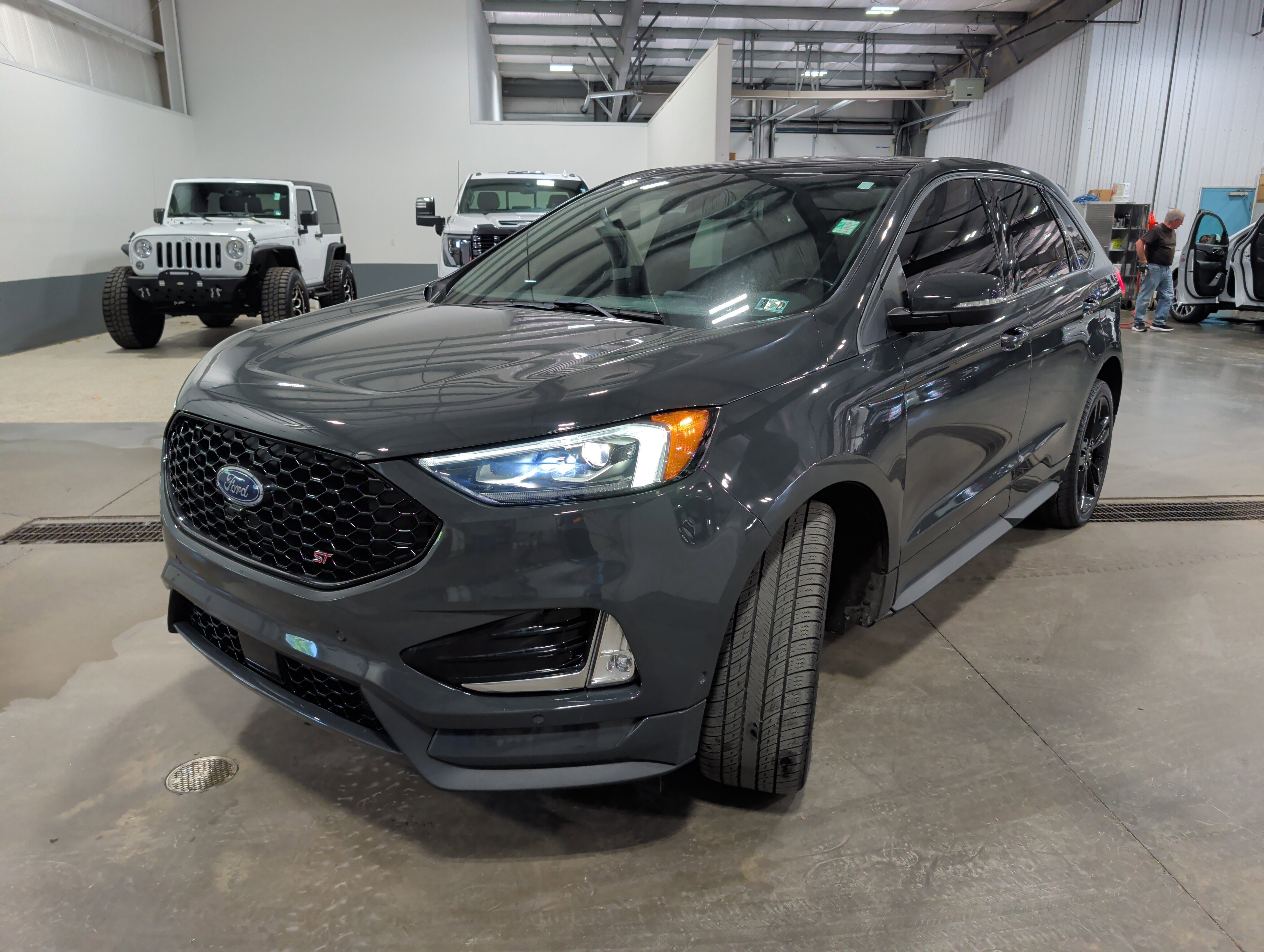 Used 2021 Ford Edge ST w/ Equipment Group 401A AWD/4WD image 6
