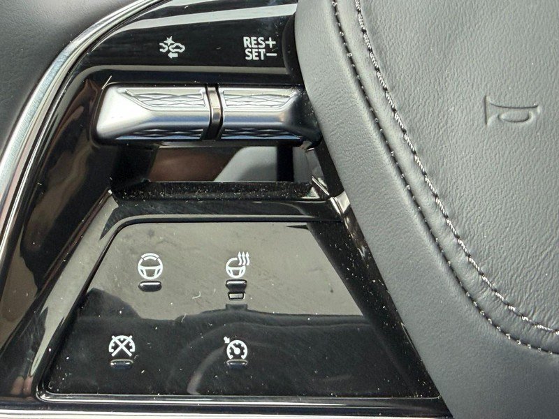 Used 2025 Cadillac Lyriq Luxury w/ Nappa Leather Package AWD/4WD image 20