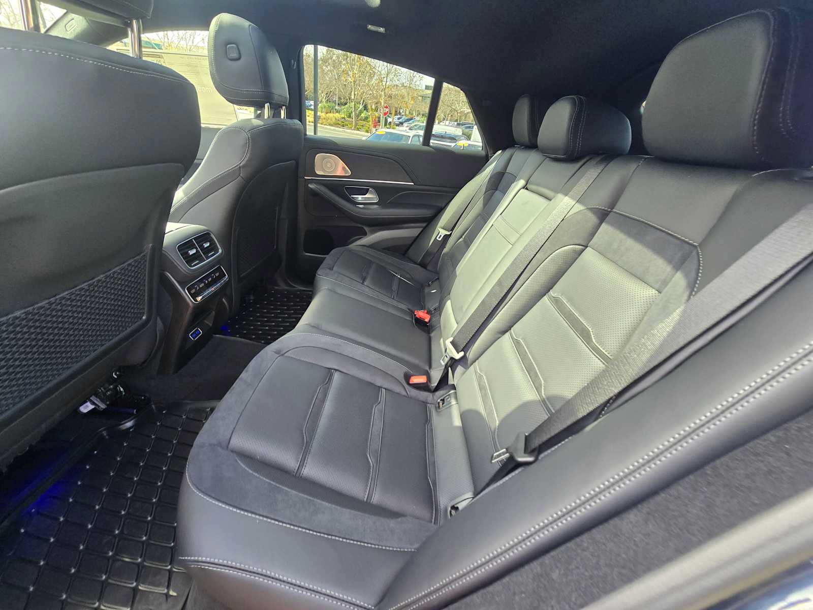 New 2026 Mercedes-Benz GLE 53 AMG 4MATIC Coupe image 21